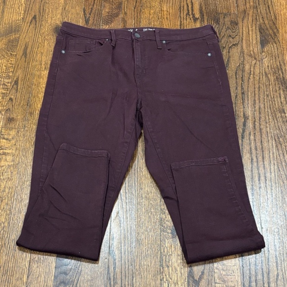 Mossimo Burgundy high rise skinny Jeans size 14